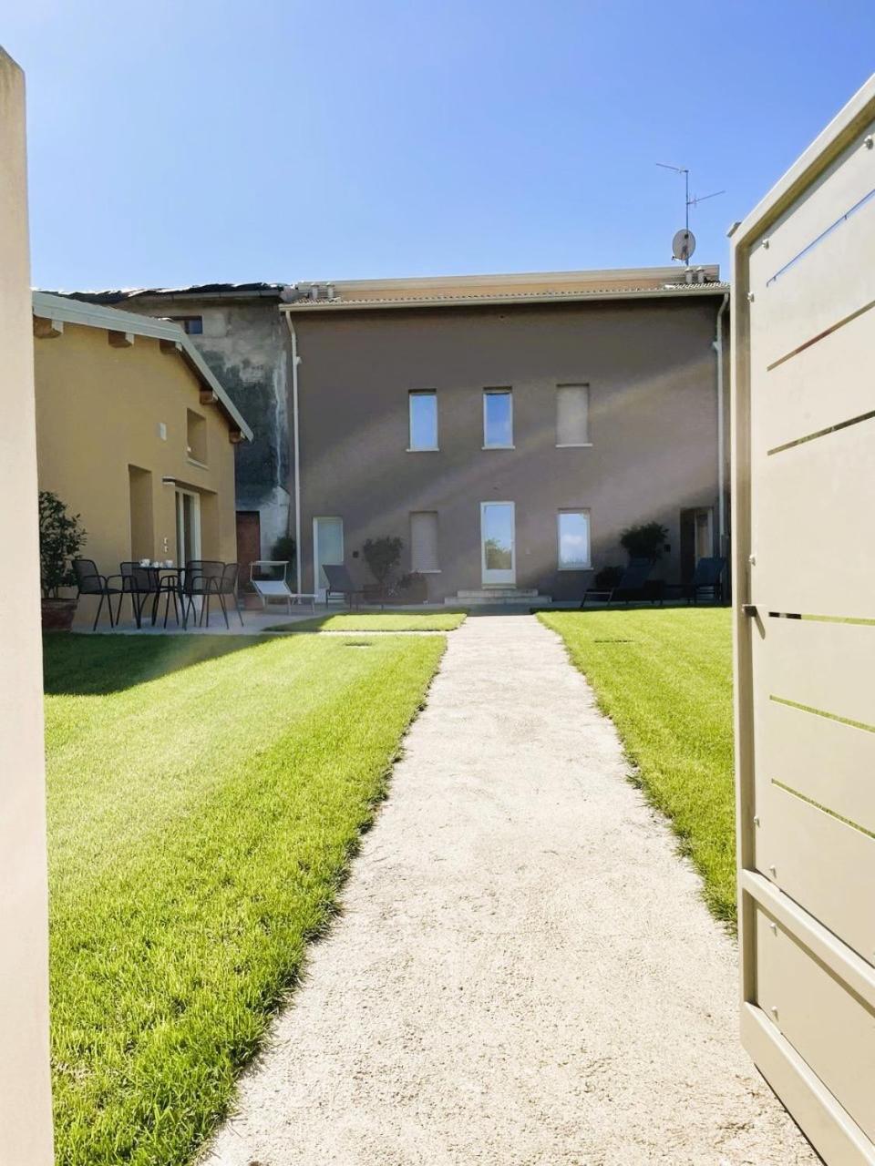 Cavecchie Desenzano Apartment Desenzano del Garda Exterior photo